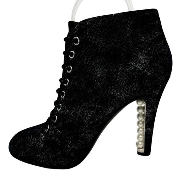 Chanel Pearl Heel CC logo Victorian Lace Up Ankle Boots black silver size 38 - Picture 10 of 14